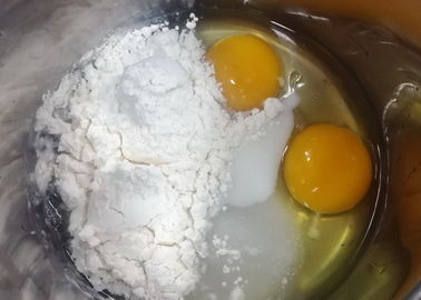 สีขาวไปยังสีเหลืองของอาหาร emulsifier ขาวรูปแบบสกัมตัวแทนสําหรับผสมเค้กสปอง